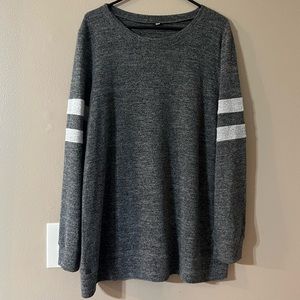 Women’s Long Sleeved Grey Tunic Shirt- XL